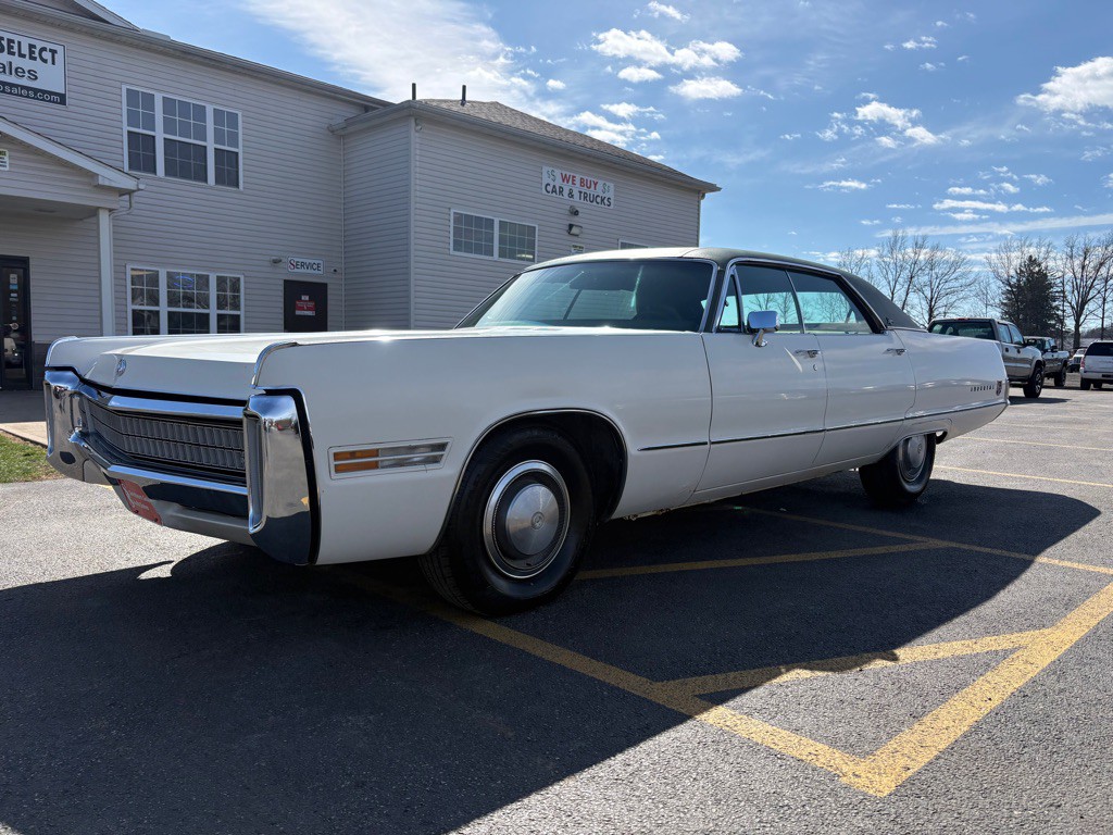 1972 Chrysler Imperial Image 2