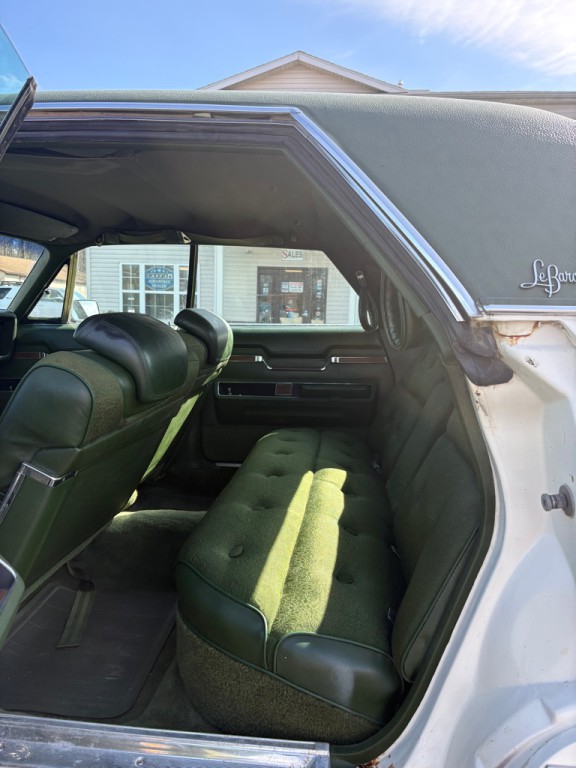 1972 Chrysler Imperial Image 10