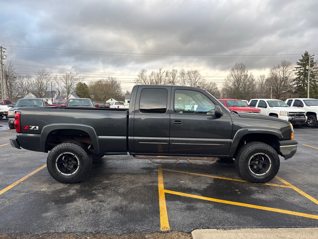 2004 Chevrolet Silverado 1500 Image 5