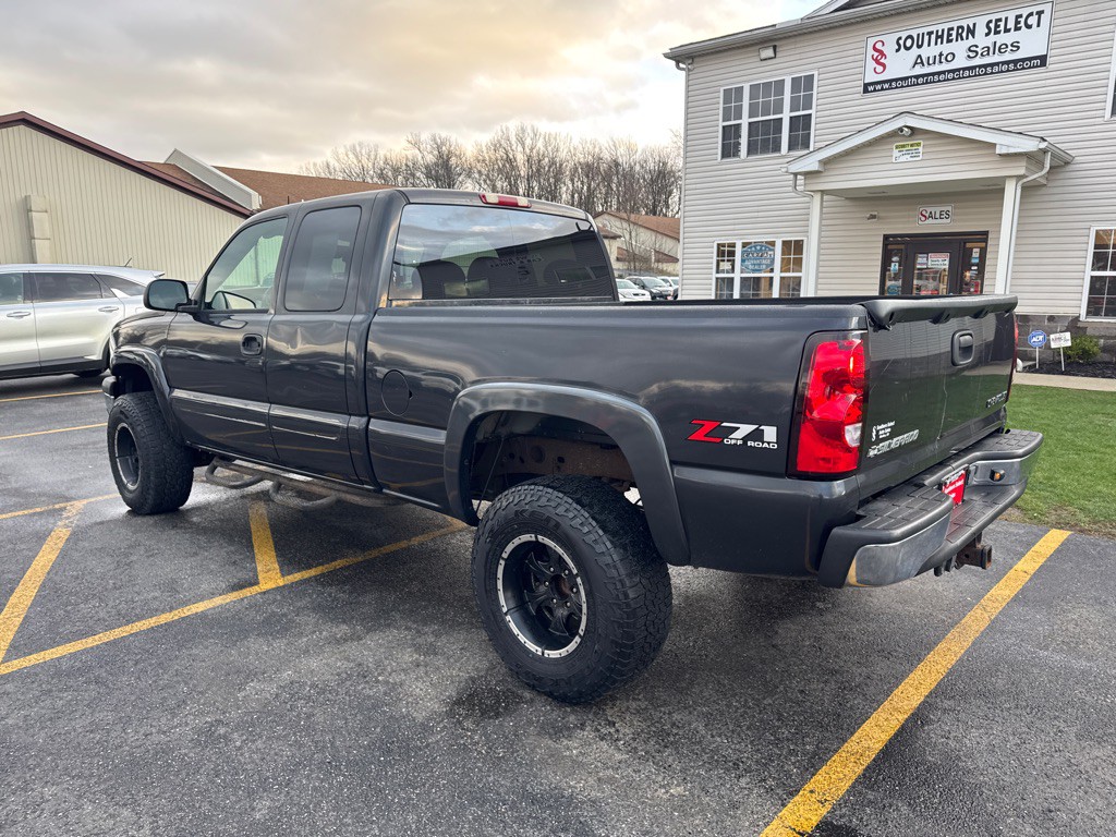 2004 Chevrolet Silverado 1500 Image 9