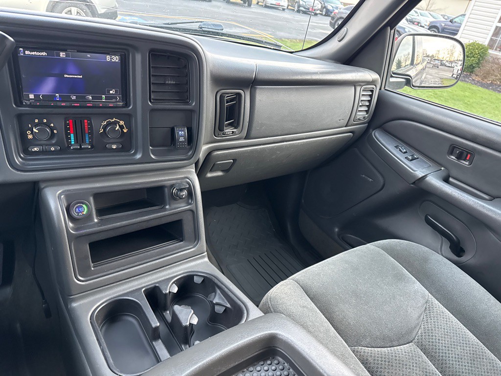 2004 Chevrolet Silverado 1500 Image 16