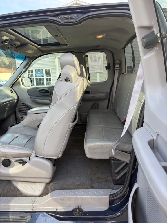 2003 Ford F-150 Image 10