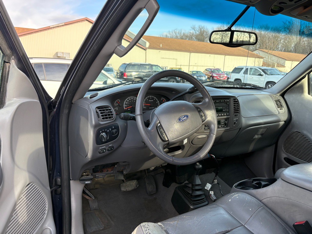2003 Ford F-150 Image 12