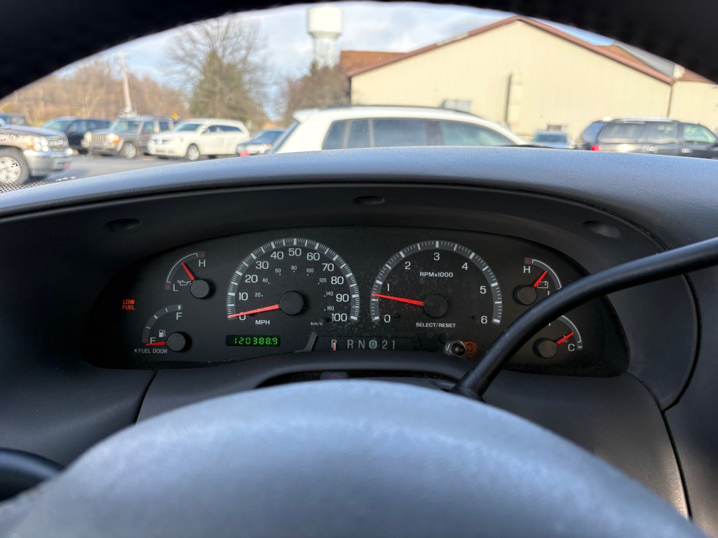 2003 Ford F-150 Image 13