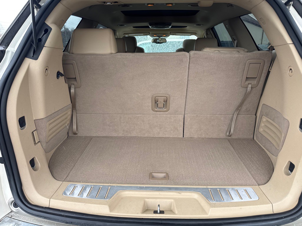 2009 Buick Enclave Image 17