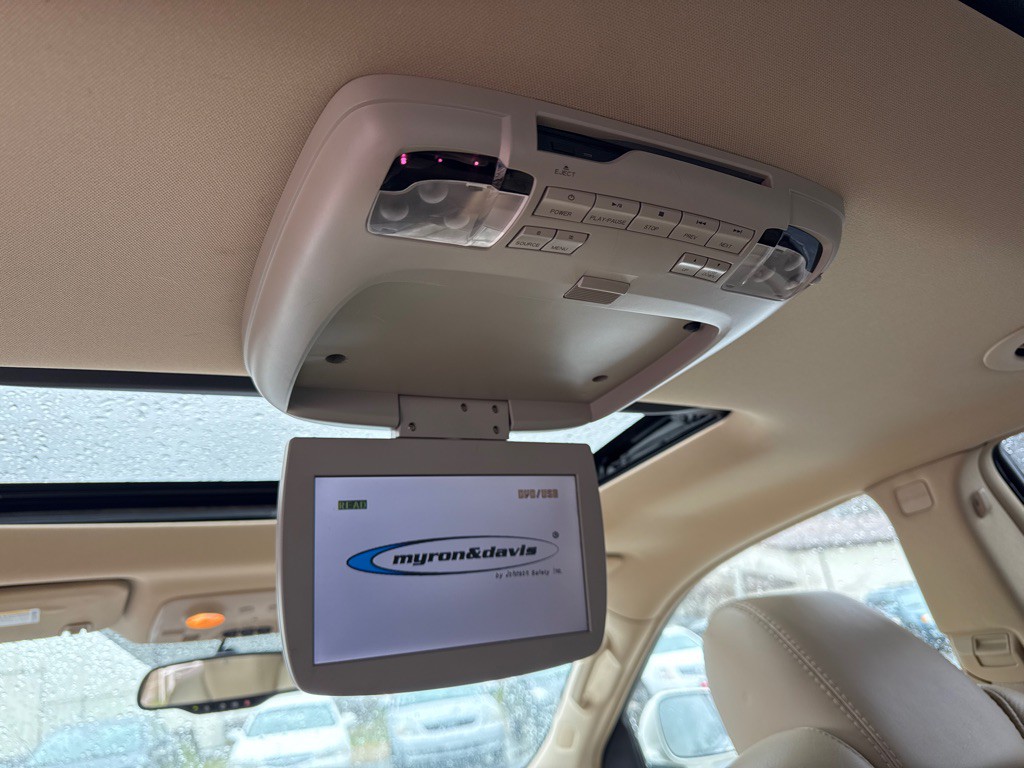 2009 Buick Enclave Image 23