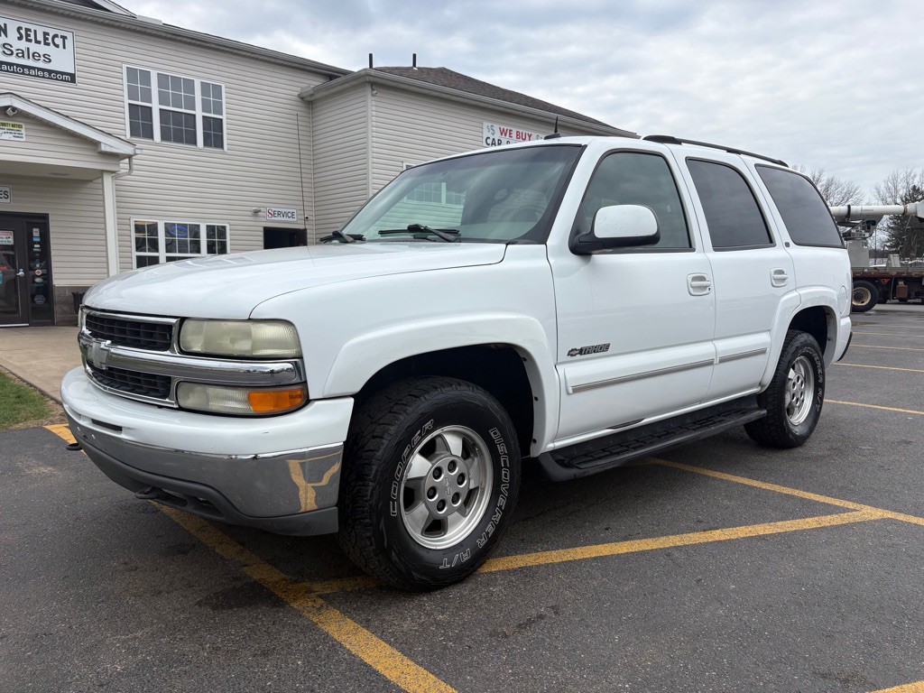 2002 Chevrolet Tahoe Image 2