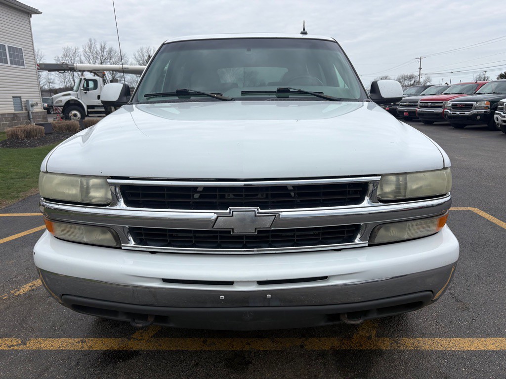 2002 Chevrolet Tahoe Image 3