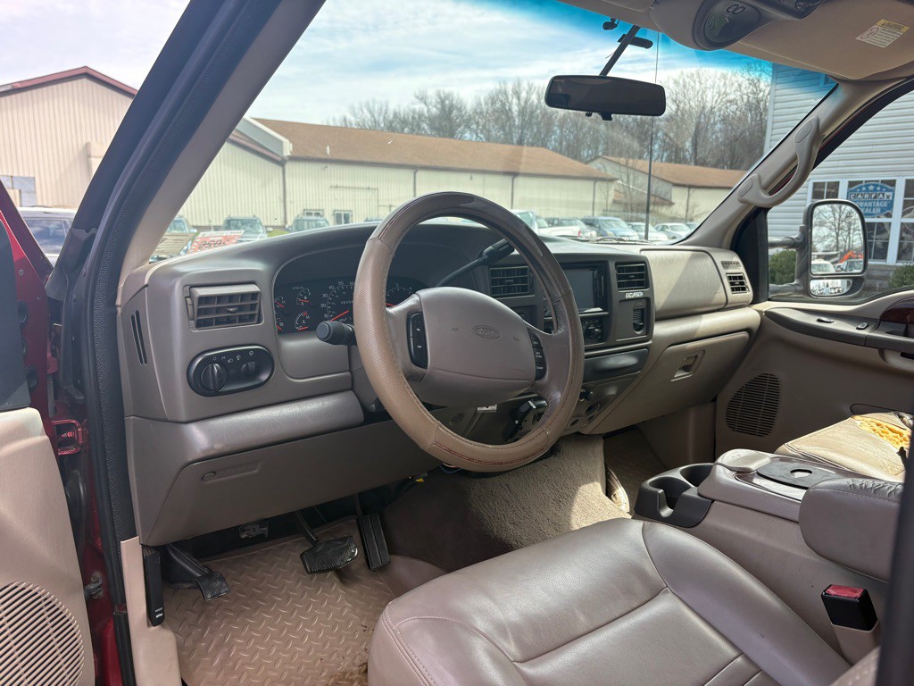 2001 Ford Excursion Image 15