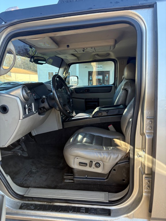 2003 HUMMER H2 Image 10