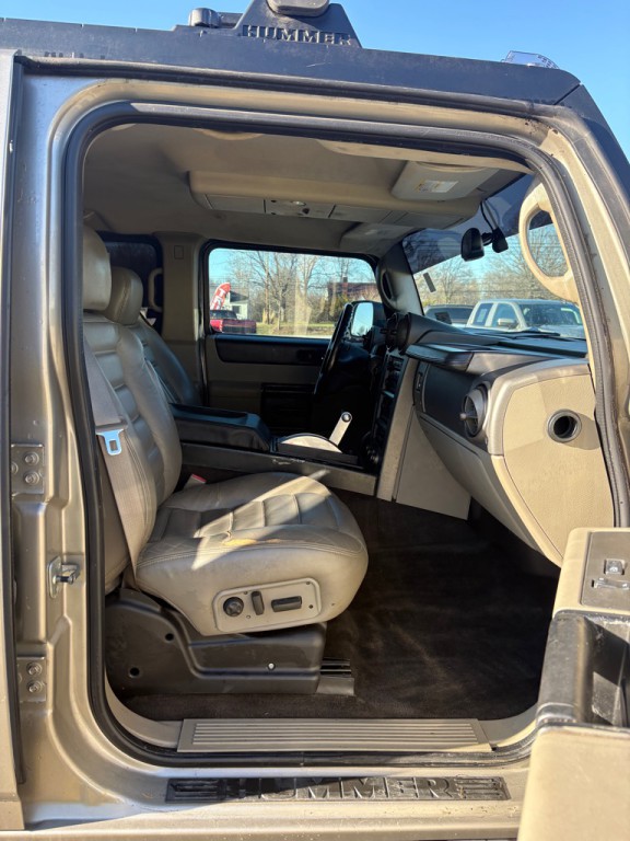 2003 HUMMER H2 Image 12
