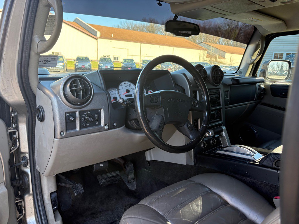 2003 HUMMER H2 Image 15