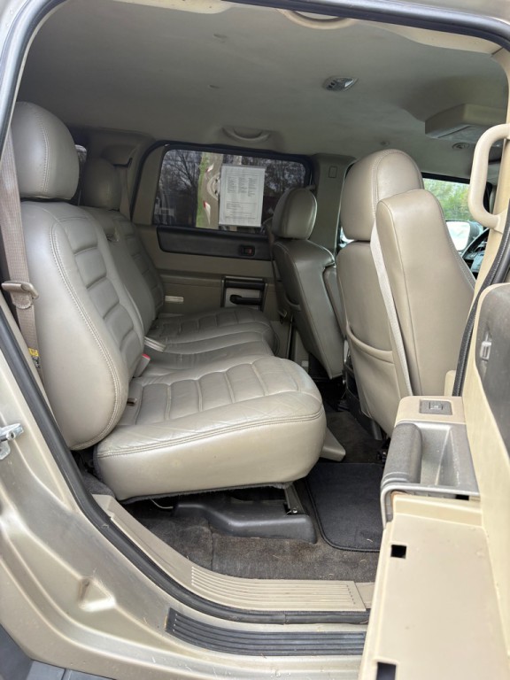 2003 HUMMER H2 Image 13