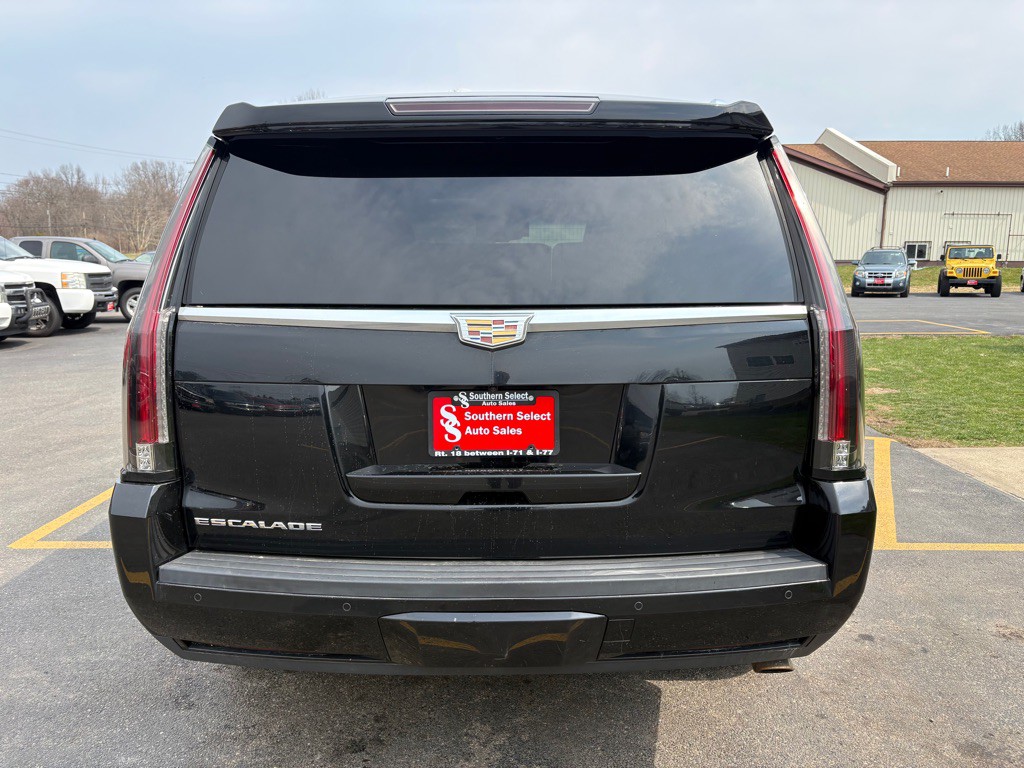 2016 Cadillac Escalade Image 7