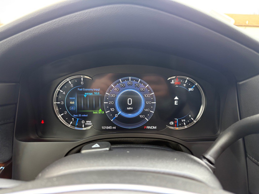 2016 Cadillac Escalade Image 17