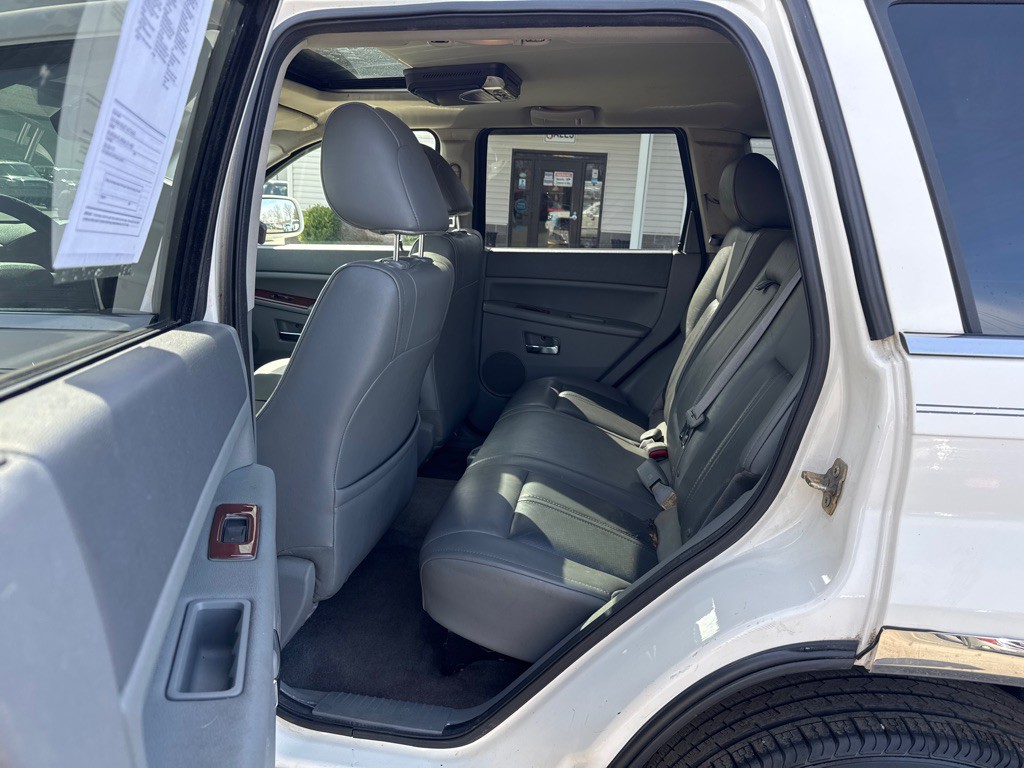 2005 Jeep Grand Cherokee Image 10