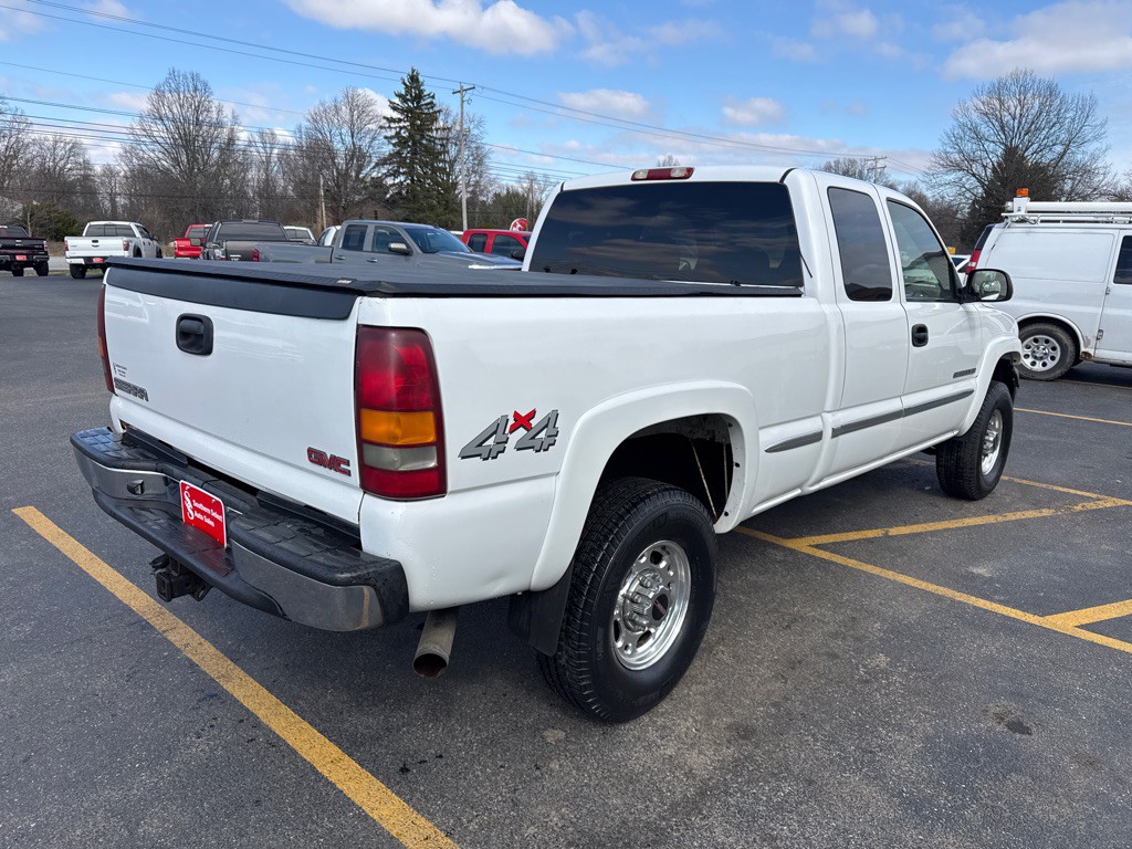 2002 GMC Sierra 2500 Image 6