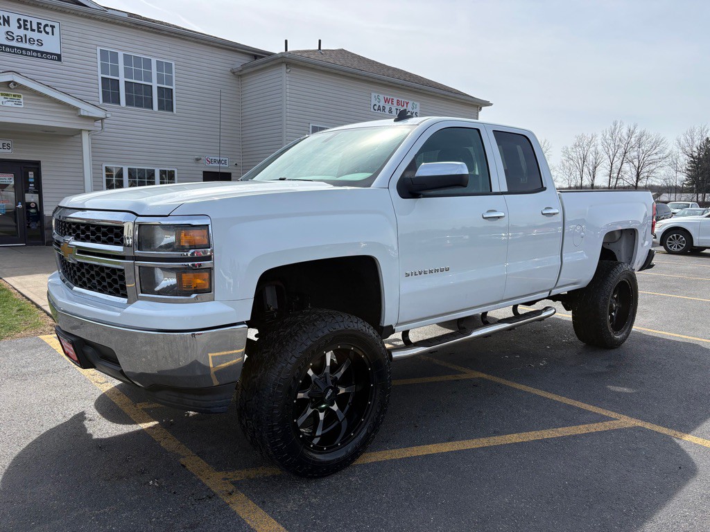 2015 Chevrolet Silverado 1500 Image 2