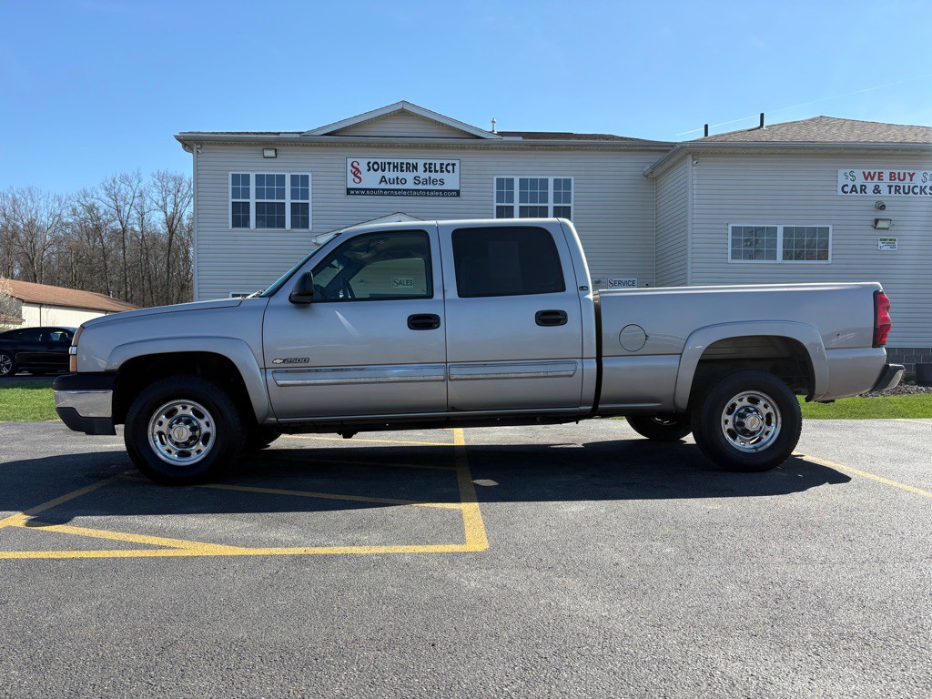 2004 Chevrolet Silverado 1500 Image 1