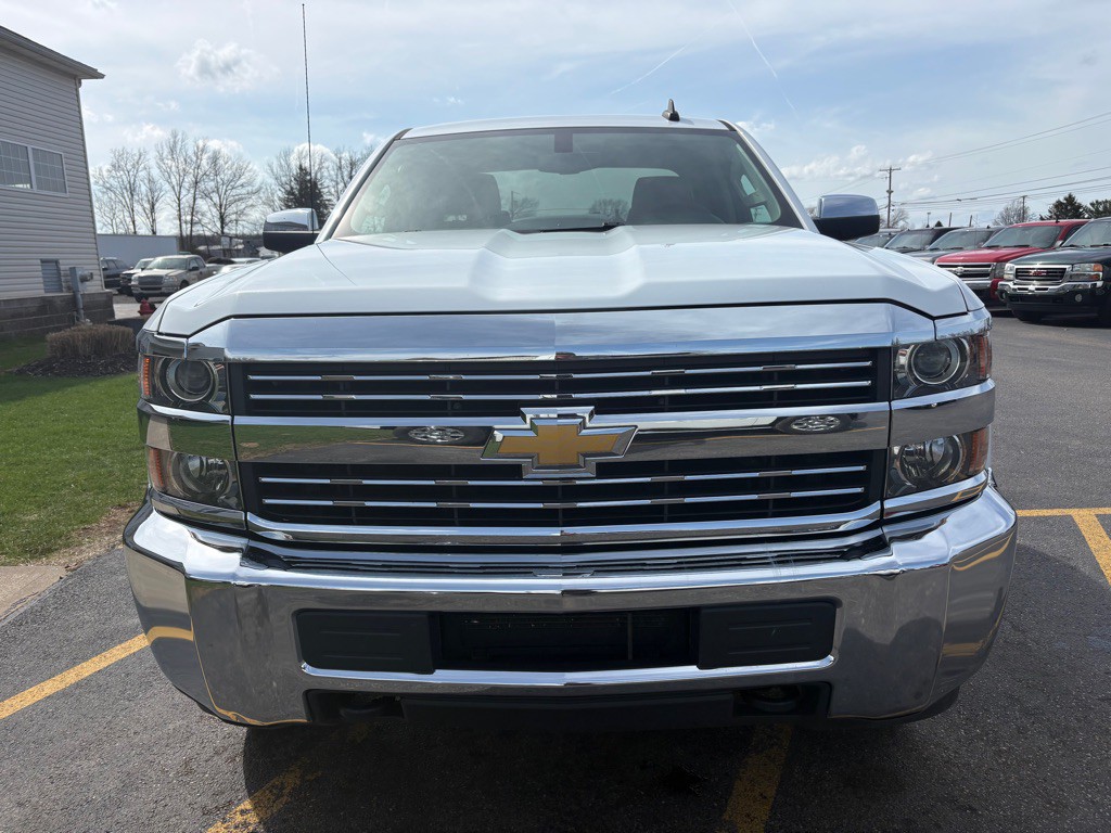 2017 Chevrolet Silverado 1500 Image 3