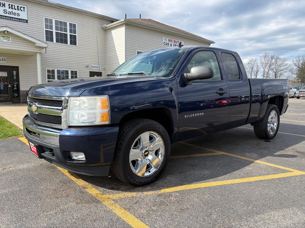 2011 Chevrolet Silverado 1500 Image 2