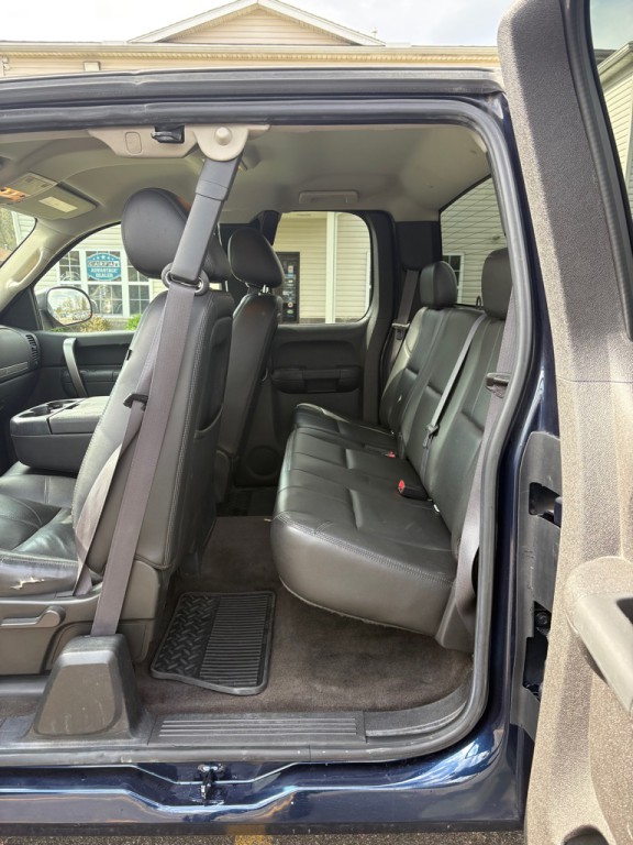 2011 Chevrolet Silverado 1500 Image 10