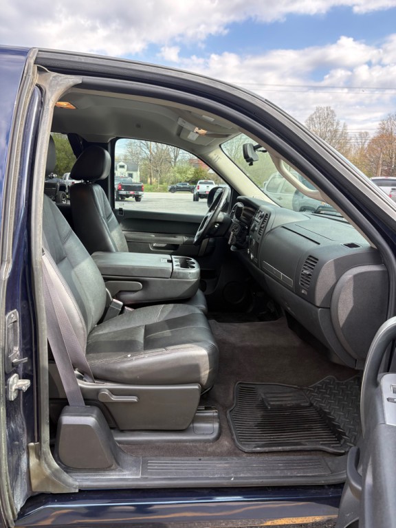 2011 Chevrolet Silverado 1500 Image 11