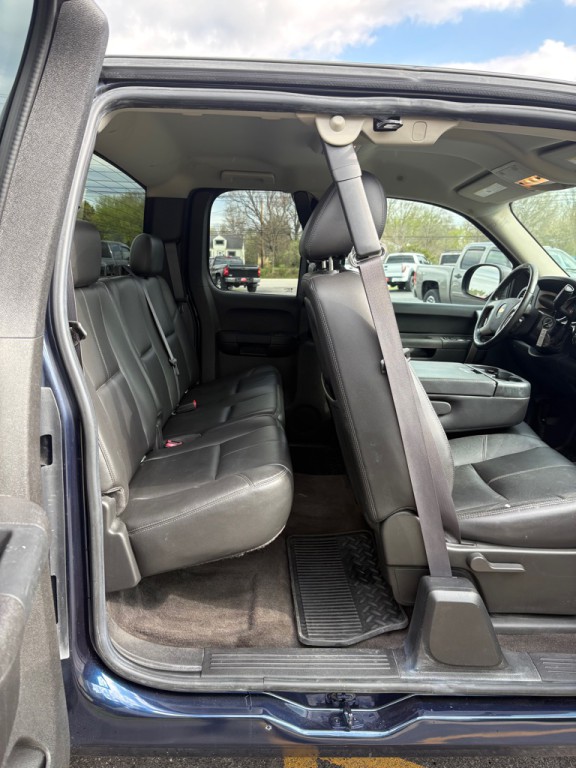 2011 Chevrolet Silverado 1500 Image 12