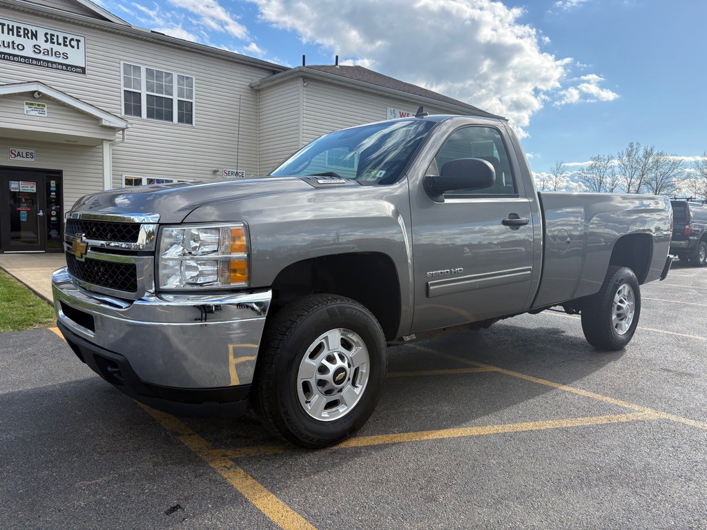 2013 Chevrolet Silverado 1500 Image 2