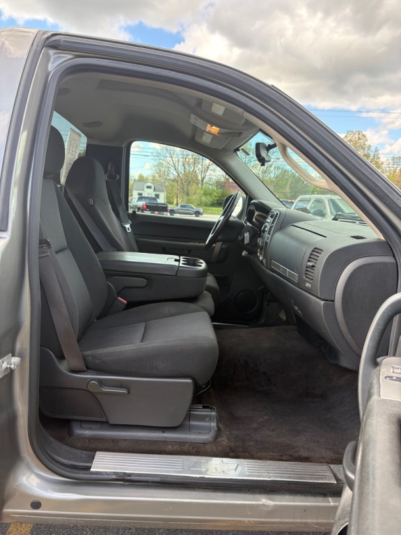 2013 Chevrolet Silverado 1500 Image 11