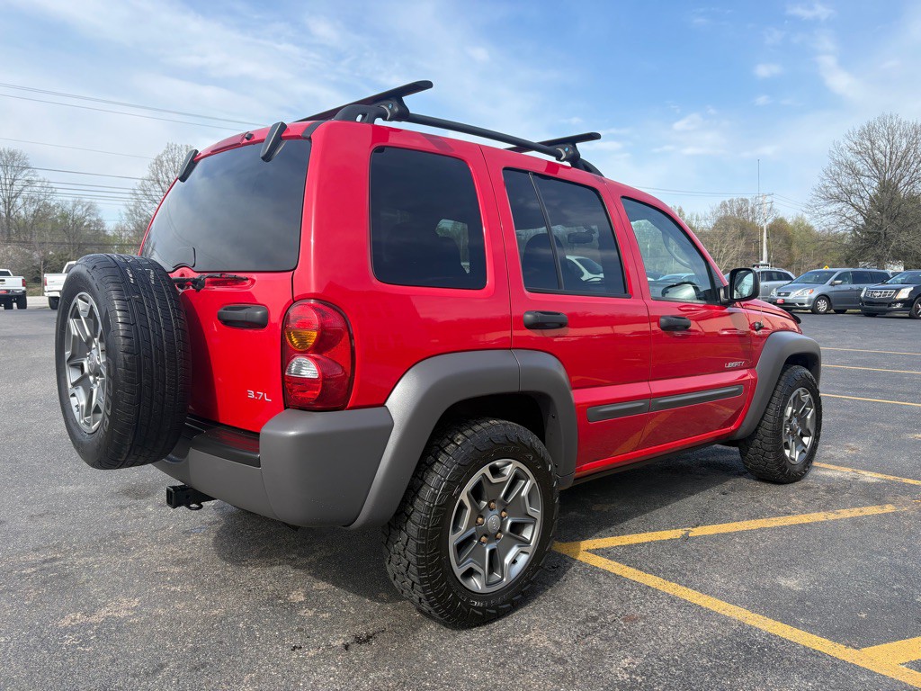 2004 Jeep Liberty Image 6