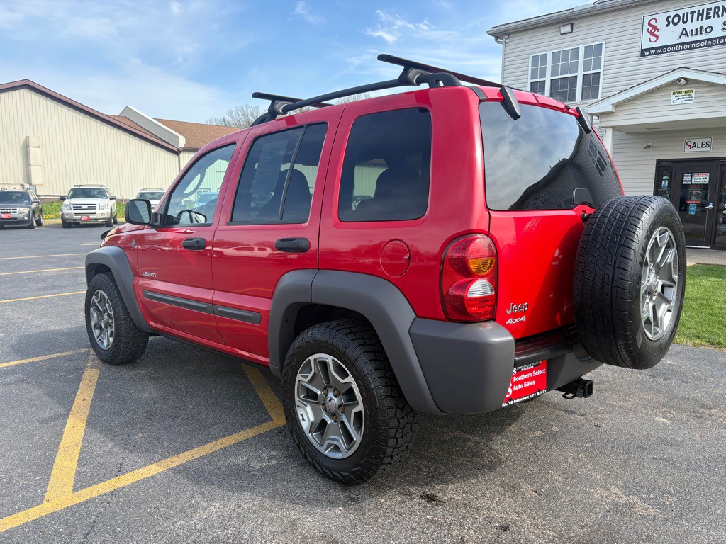 2004 Jeep Liberty Image 8
