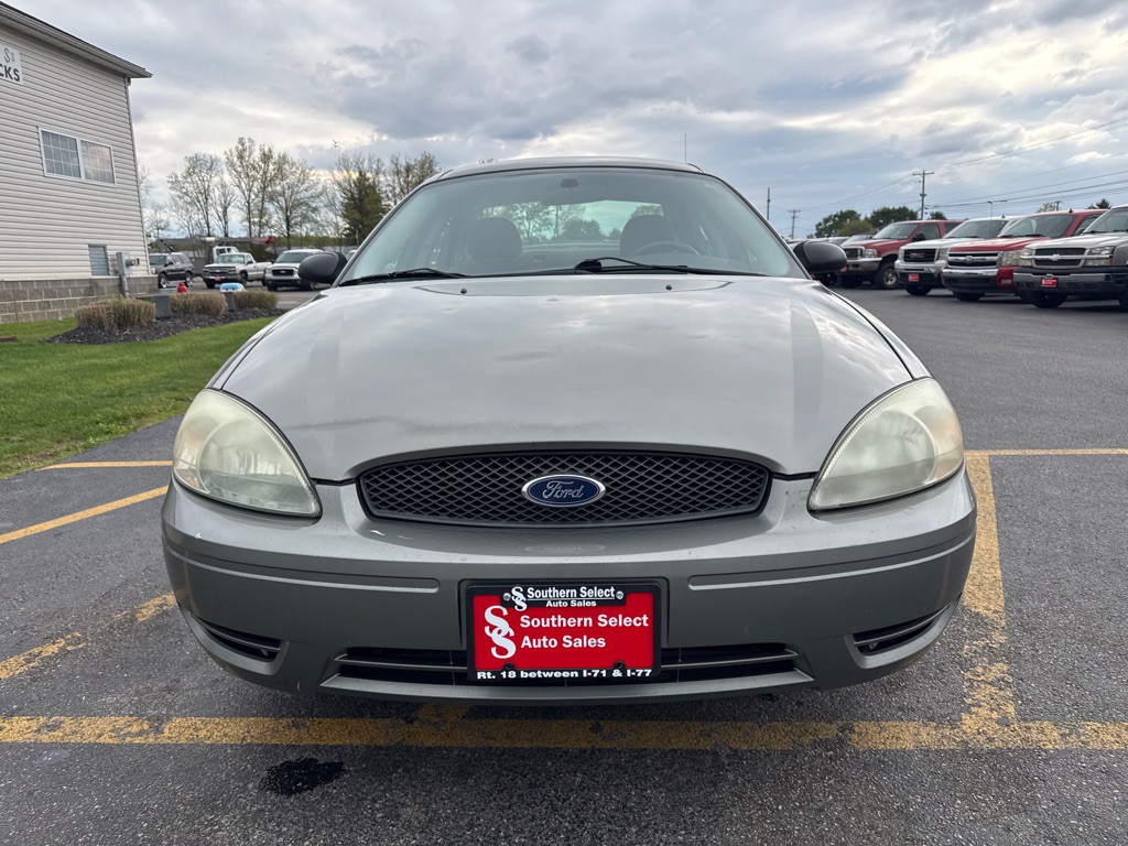 2004 Ford Taurus Image 3