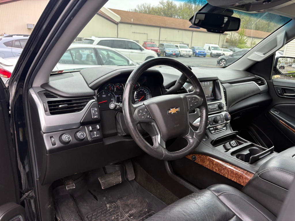 2017 Chevrolet Tahoe Image 16