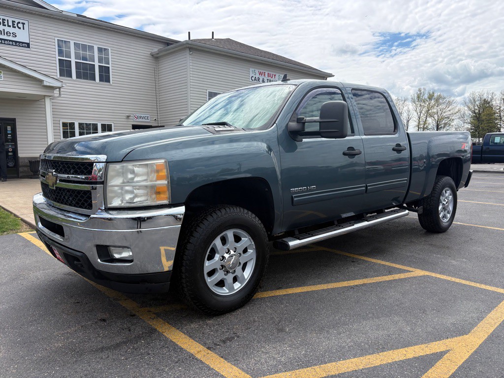 2011 Chevrolet Silverado 1500 Image 2