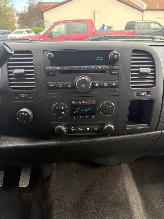 2011 Chevrolet Silverado 1500 Image 16