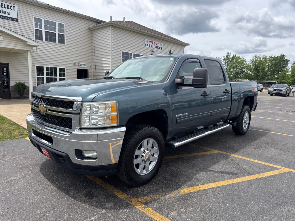 2011 Chevrolet Silverado 1500 Image 2