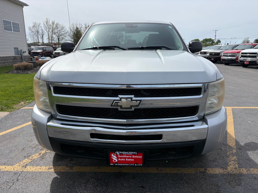 2011 Chevrolet Silverado 1500 Image 3
