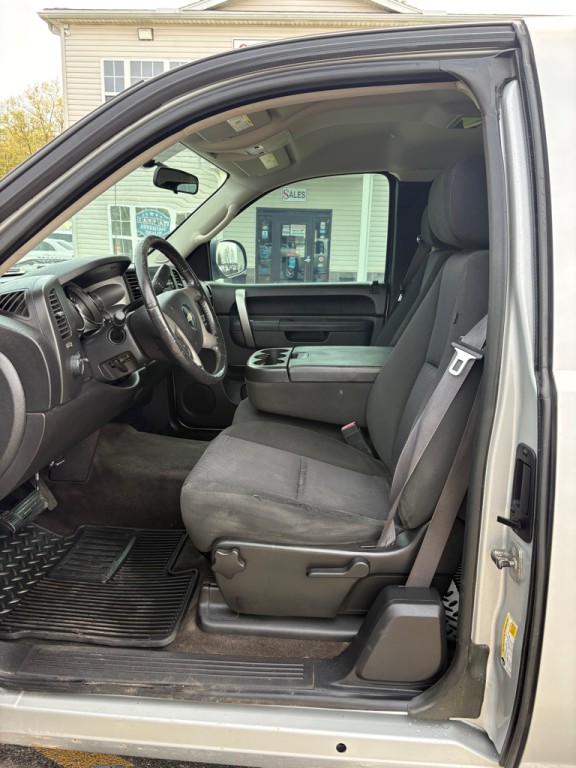 2011 Chevrolet Silverado 1500 Image 9