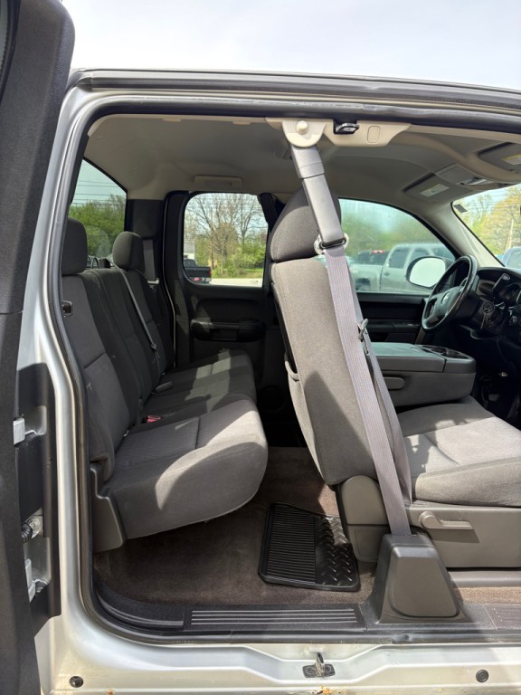 2011 Chevrolet Silverado 1500 Image 12