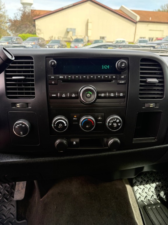 2011 Chevrolet Silverado 1500 Image 14