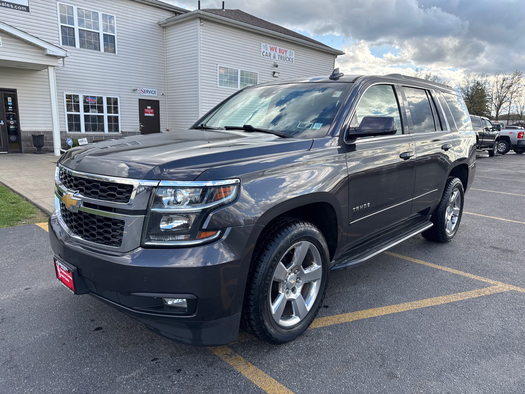 2017 Chevrolet Tahoe Image 2