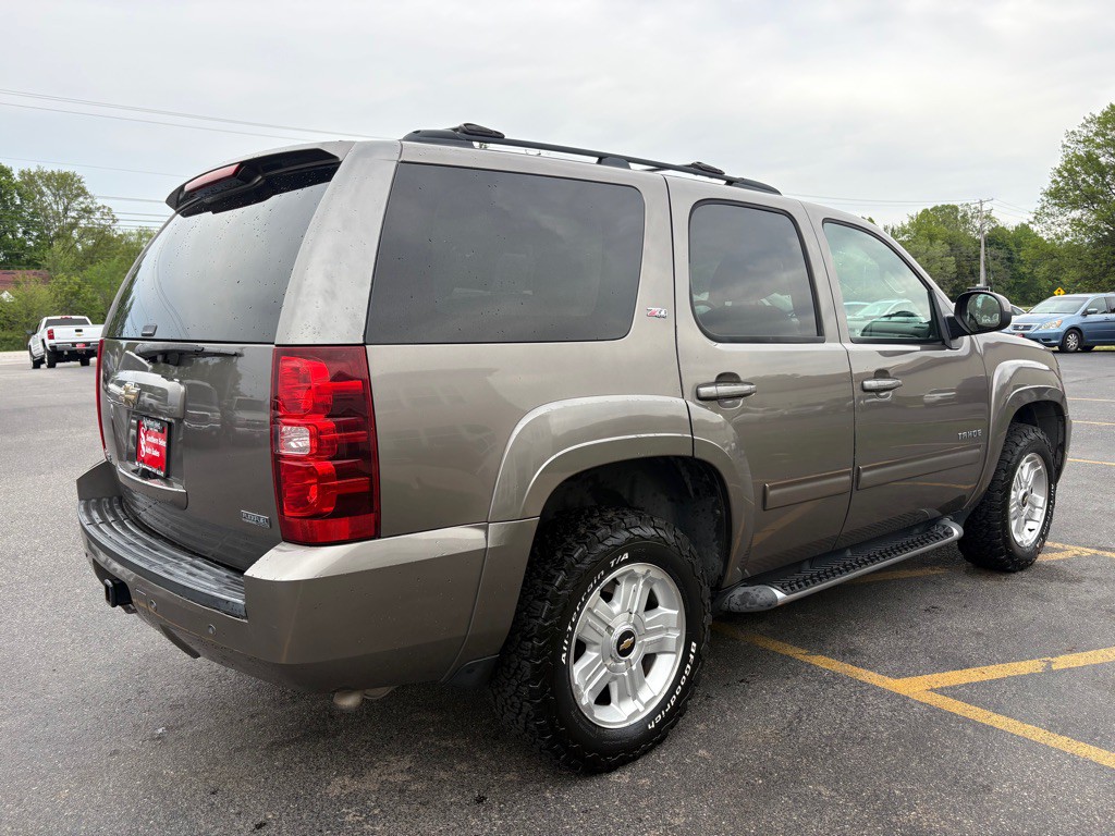 2011 Chevrolet Tahoe Image 6