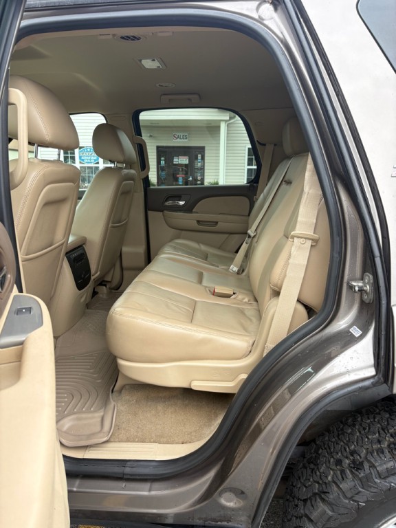 2011 Chevrolet Tahoe Image 10