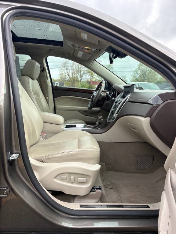 2011 Cadillac SRX Image 11