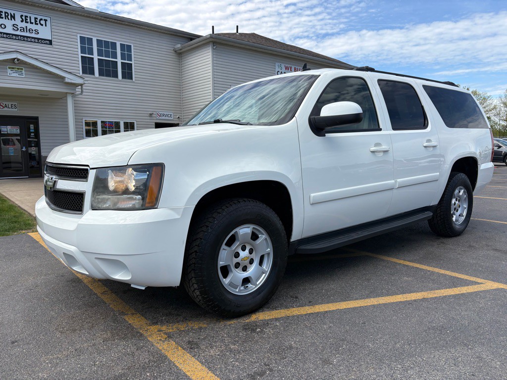 2009 Chevrolet Suburban Image 2