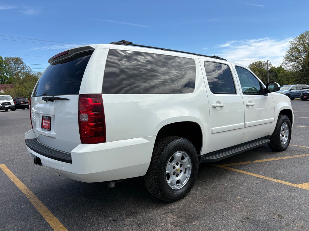 2009 Chevrolet Suburban Image 6