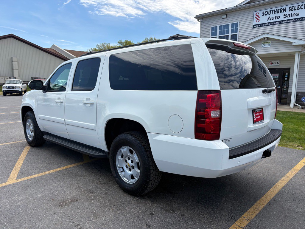 2009 Chevrolet Suburban Image 8