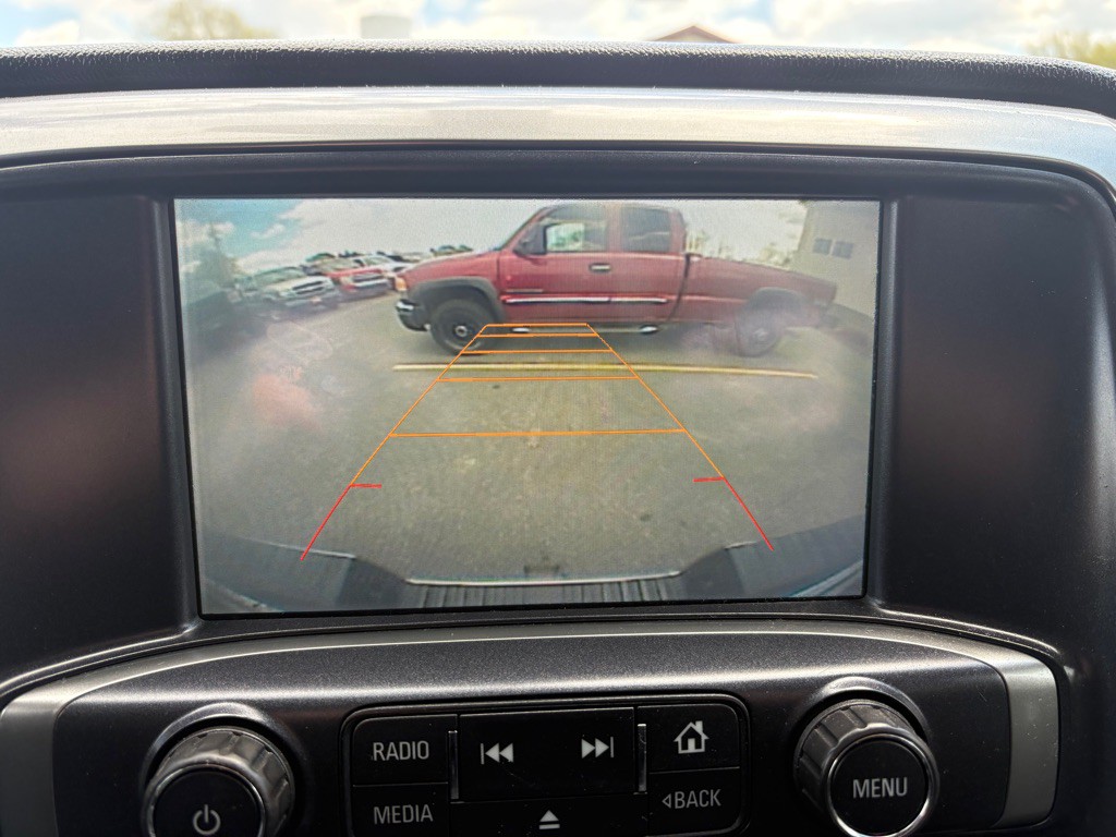 2015 Chevrolet Silverado 1500 Image 17
