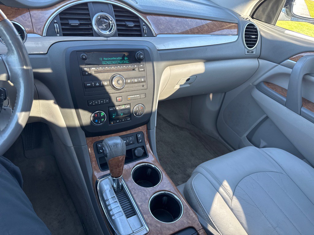 2011 Buick Enclave Image 17